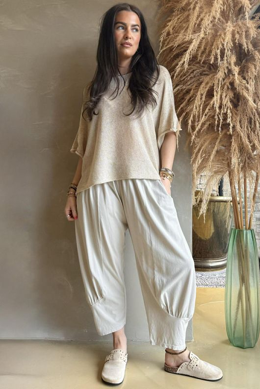 Jo Jo Quirky Classic Barrel Pant Stone - **